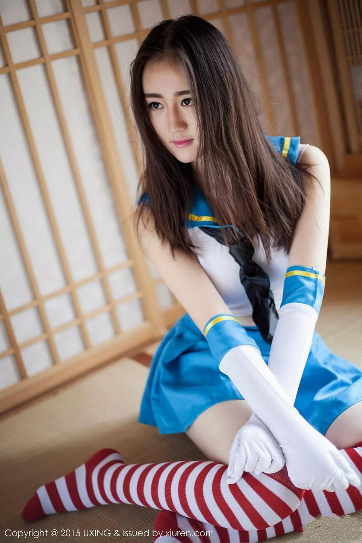 王朝朝写真