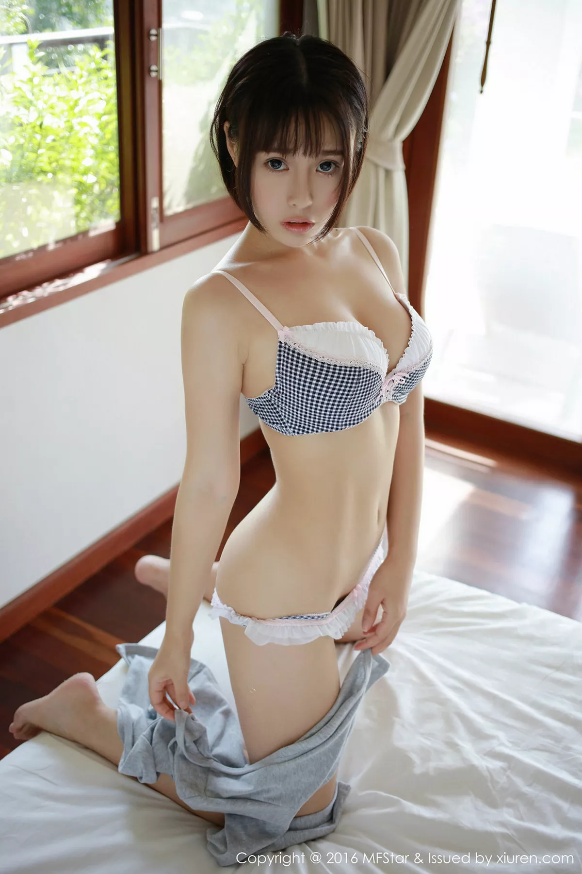 Evelyn艾莉写真