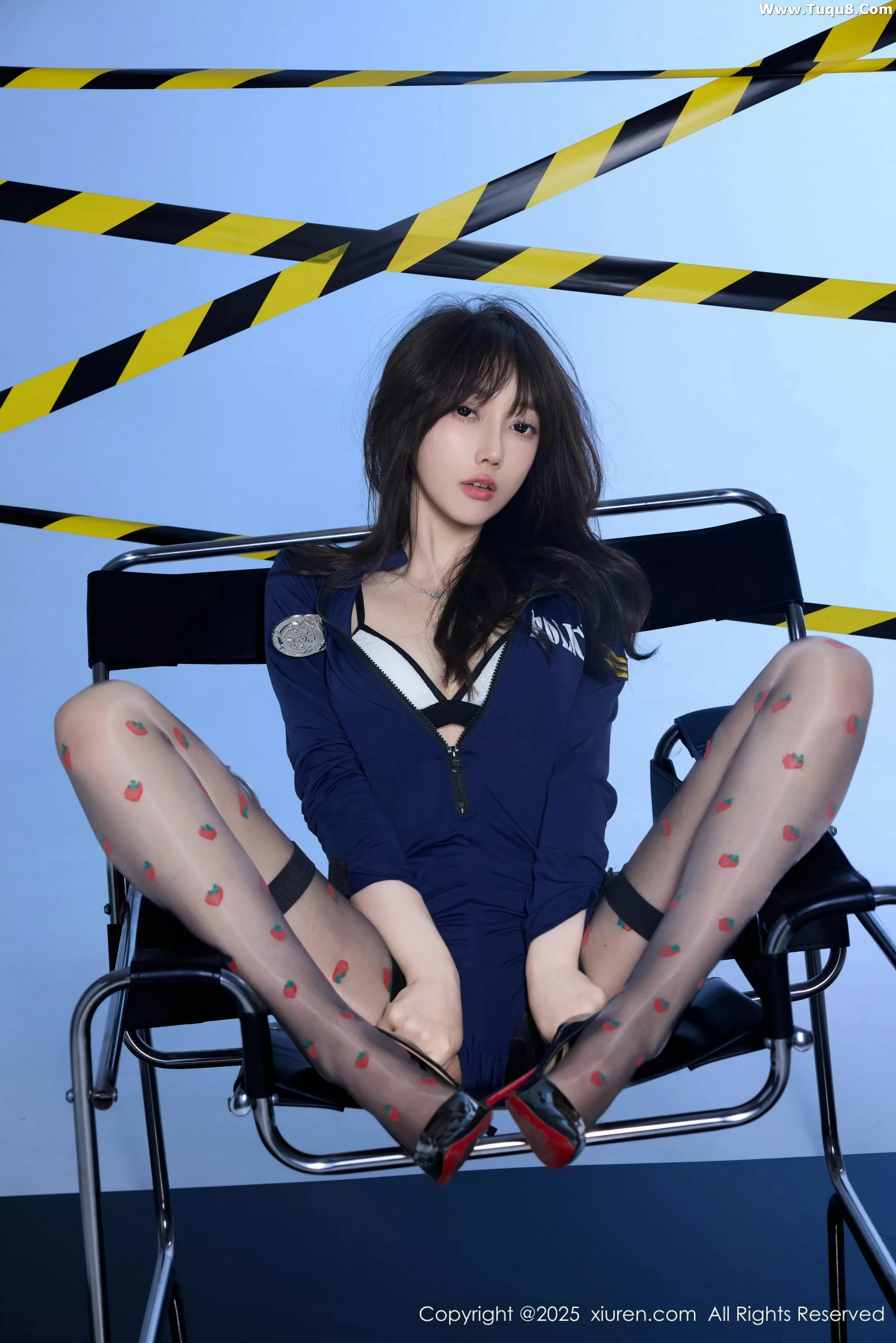 秀人集.com_[XiuRen秀人网]No.10544_模特玥儿玥er性感制服配草莓黑丝+胶带裹身秀曼妙身姿诱惑写真68P