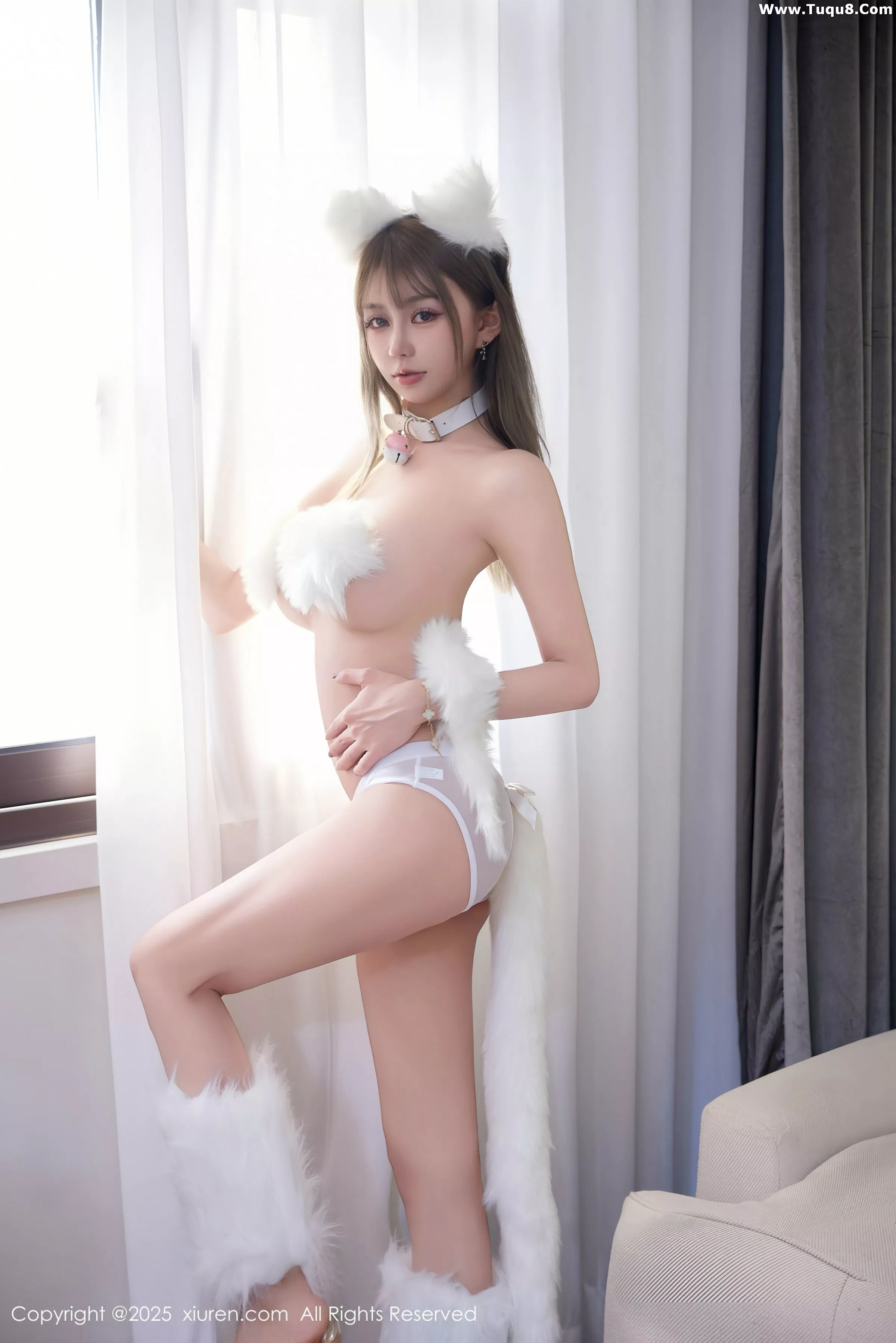 秀人集.com_[XiuRen秀人网]No.10550_模特Zoe柚柚性感白狐装扮白色绒毛情趣内衣秀凹凸身材诱惑写真79P