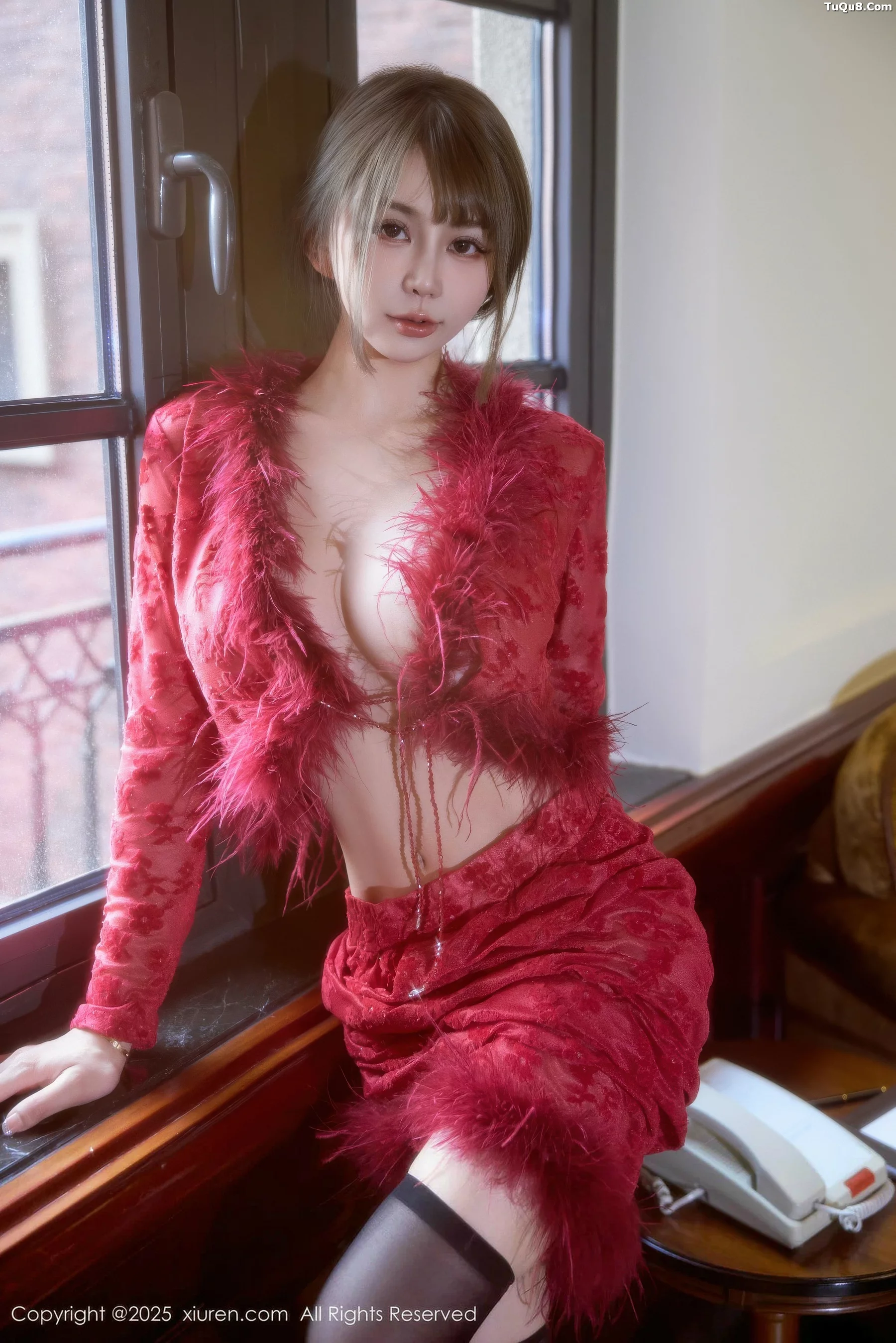 秀人集.com_[XiuRen秀人网]No.10848_模特Zoe柚柚性感红色复古服饰配超薄黑丝秀凹凸身材诱惑写真52P