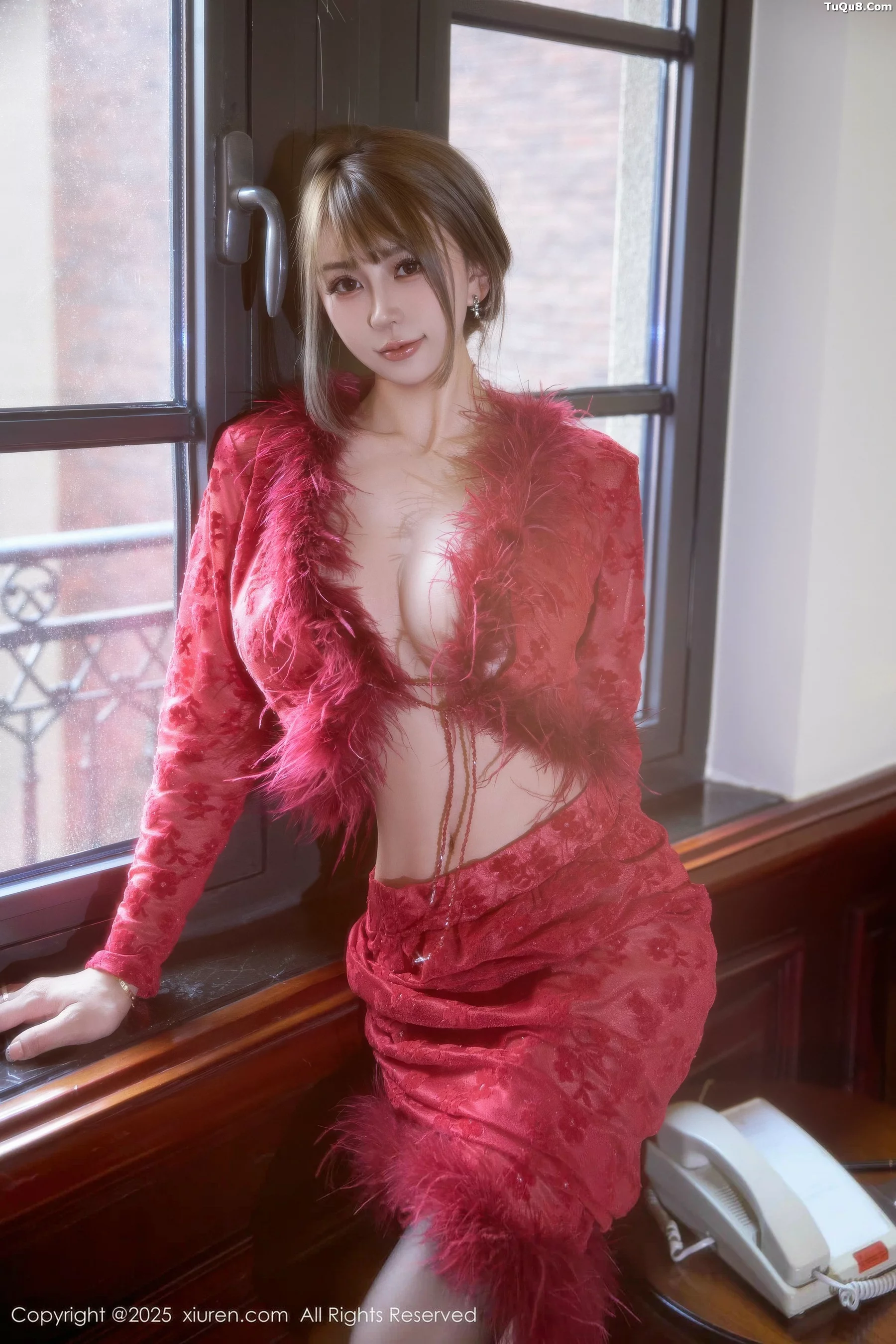 秀人集.com_[XiuRen秀人网]No.10848_模特Zoe柚柚性感红色复古服饰配超薄黑丝秀凹凸身材诱惑写真52P