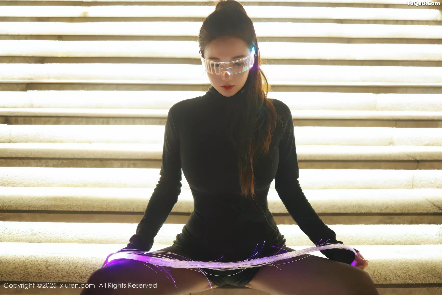 秀人集.com_[XiuRen秀人网]No.10936_模特小肉肉咪性感黑色连衣短裙配超薄黑丝秀凹凸身材诱惑写真77P