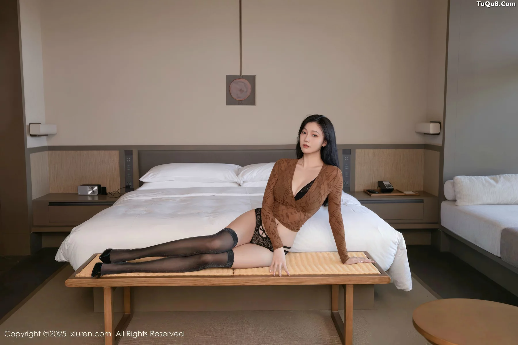 秀人集.com_[XiuRen秀人网]No.10947_模特安然anran性感棕色皮裙露黑色内衣配黑丝袜秀美腿诱惑写真78P