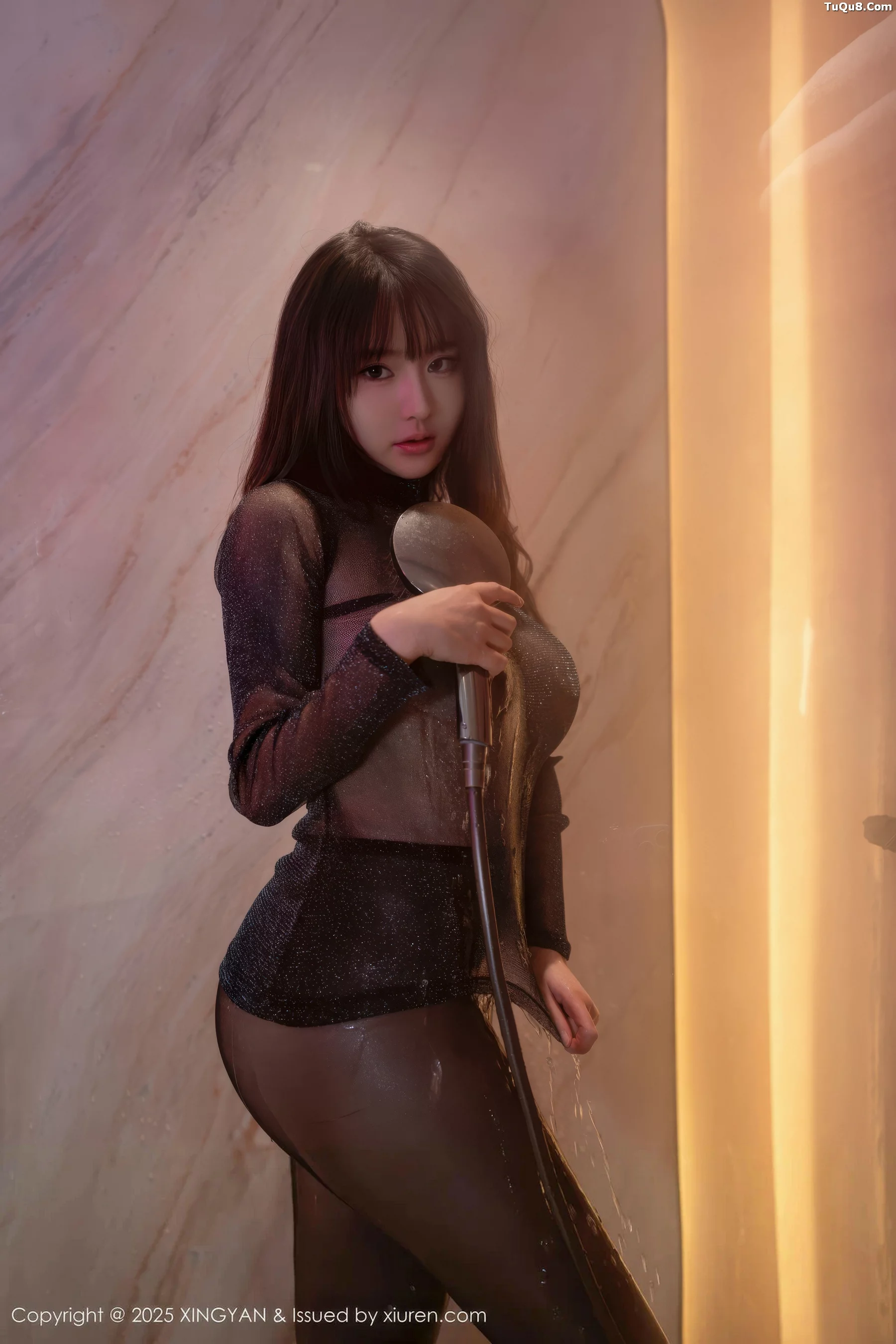 秀人集.com_[XINGYAN星颜社]VOL.424_模特沈南汐RuRu粉色连衣短裙+黑色薄纱服饰秀美腿诱惑写真71P