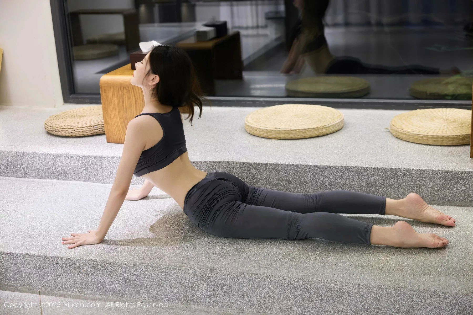 秀人集.com_[XiuRen秀人网]No.10902_模特尹甜甜sunny性感灰色瑜伽服露黑色内衣秀完美身材诱惑写真60P