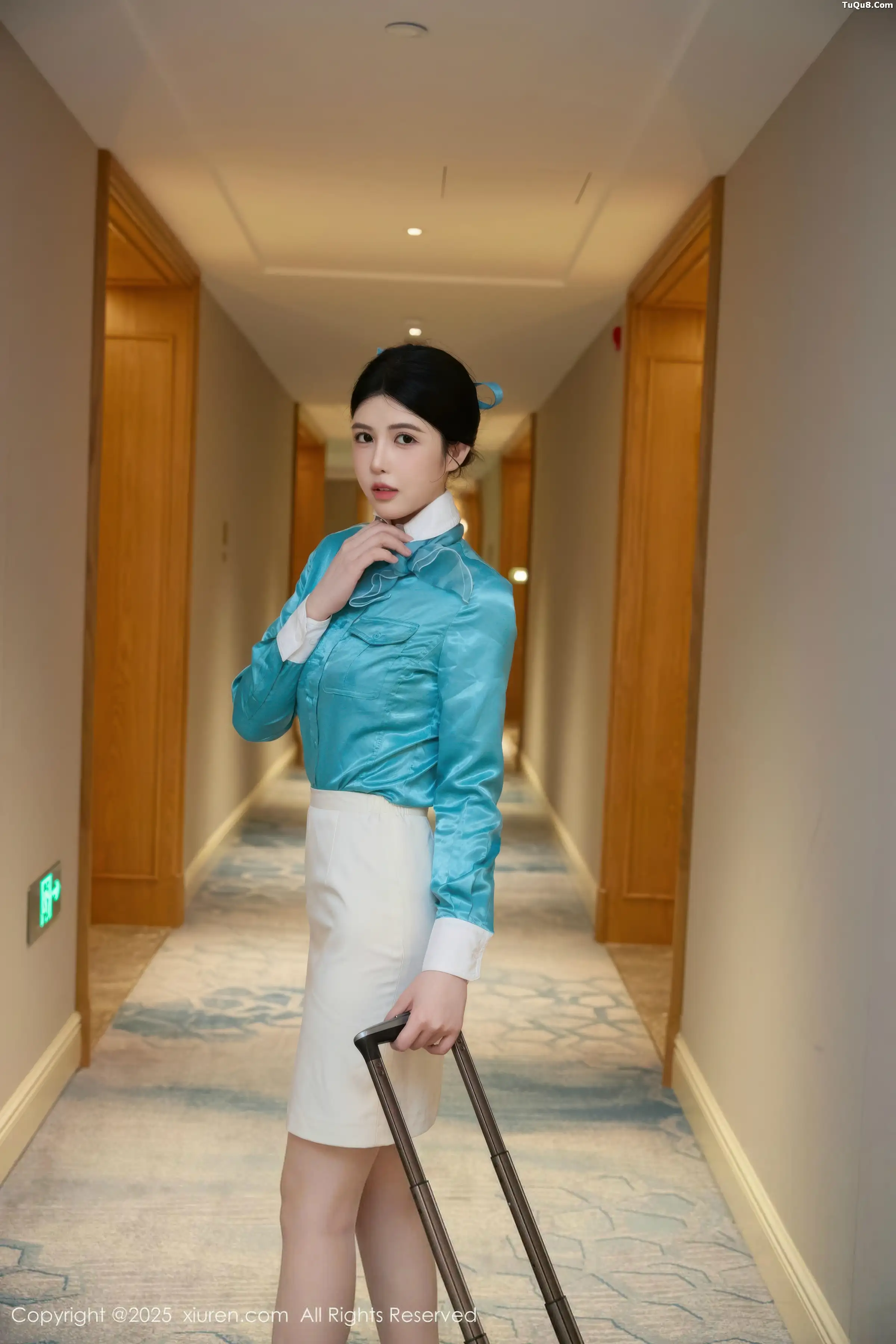 秀人集.com_[XiuRen秀人网]No.10998_模特方蕾蕾性感空姐制服露白色内衣配开档肉丝秀凹凸身材诱惑写真77P