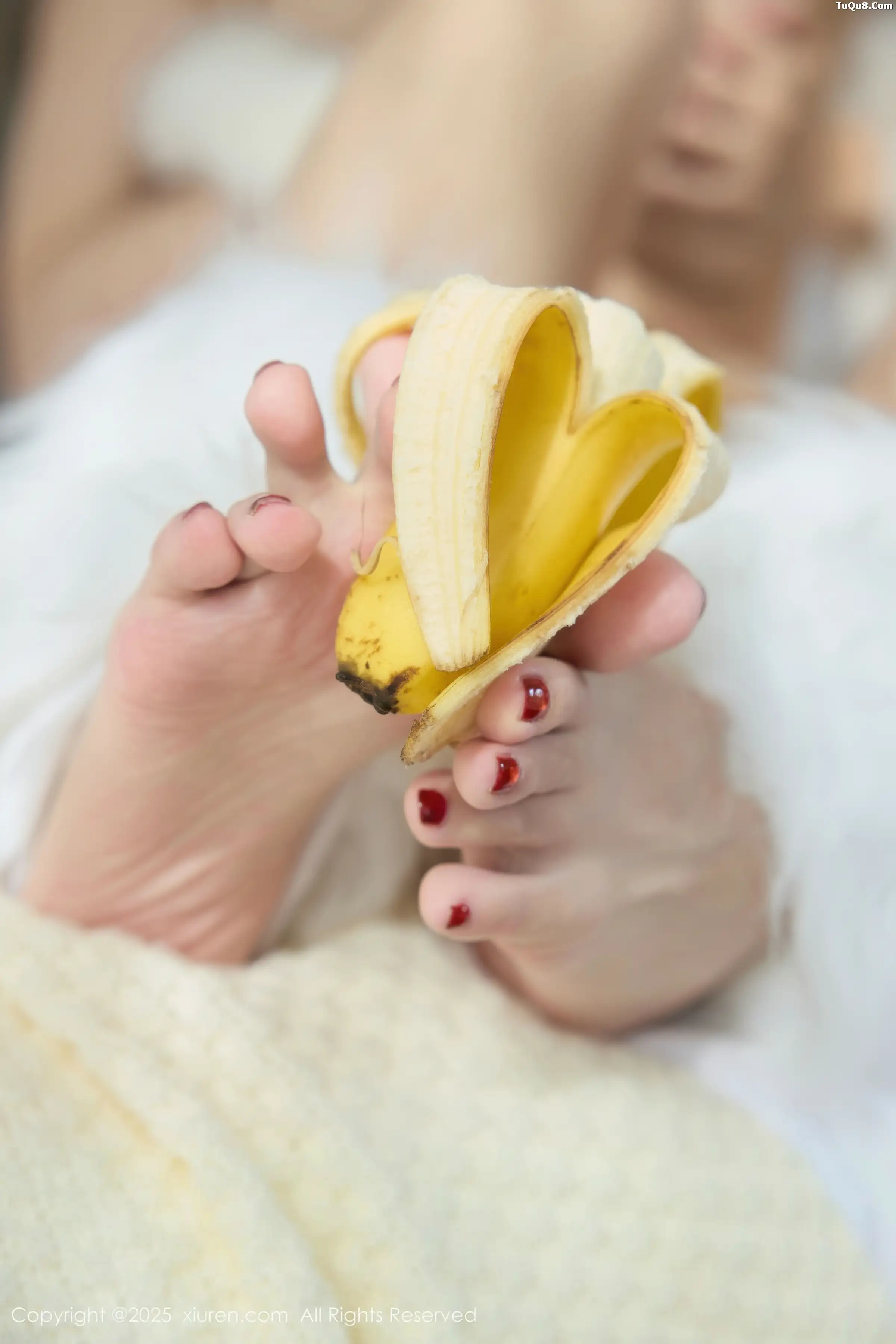 秀人集.com_[XiuRen秀人网]No.11068_模特尹甜甜性感小白狐装扮白色绒毛遮点秀惹火身材诱惑写真55P