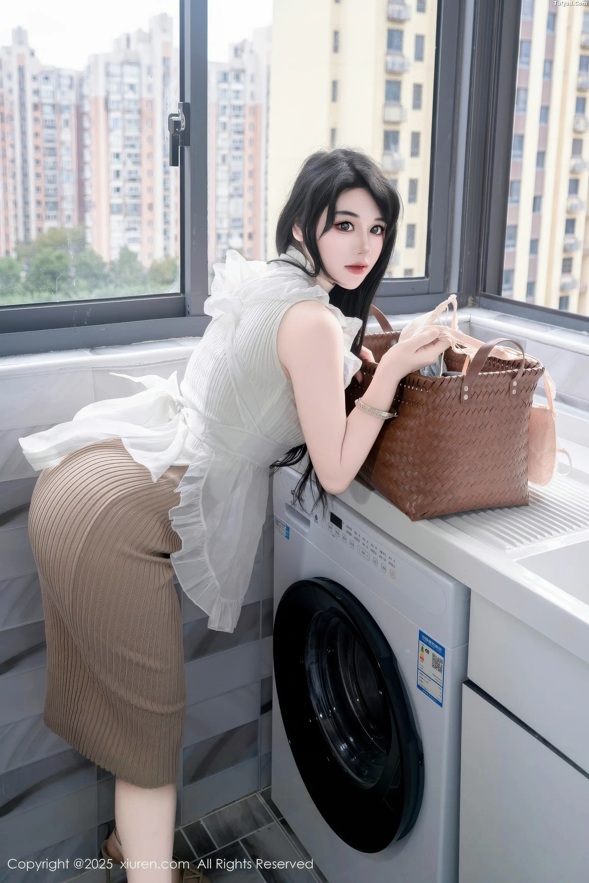 秀人集.com_[XiuRen秀人网]No.11010_模特汐汐爱吃草莓性感薄纱露原色内衣秀完美身材迷人诱惑写真83P