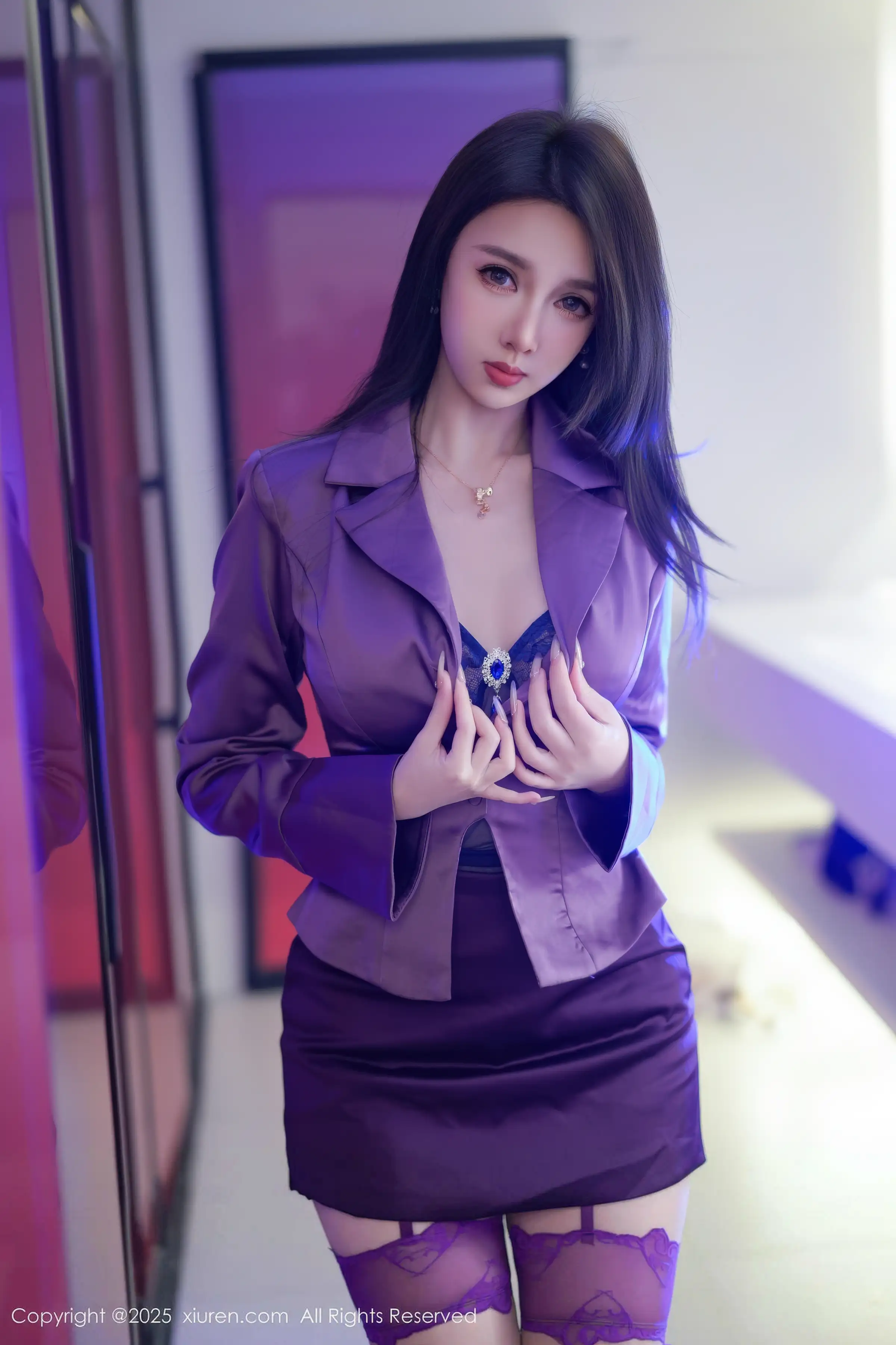 秀人集.com_[XiuRen秀人网]No.11120_模特Twins-夭夭性感紫色衬衫配紫色丝袜秀曼妙身姿迷人诱惑写真74P