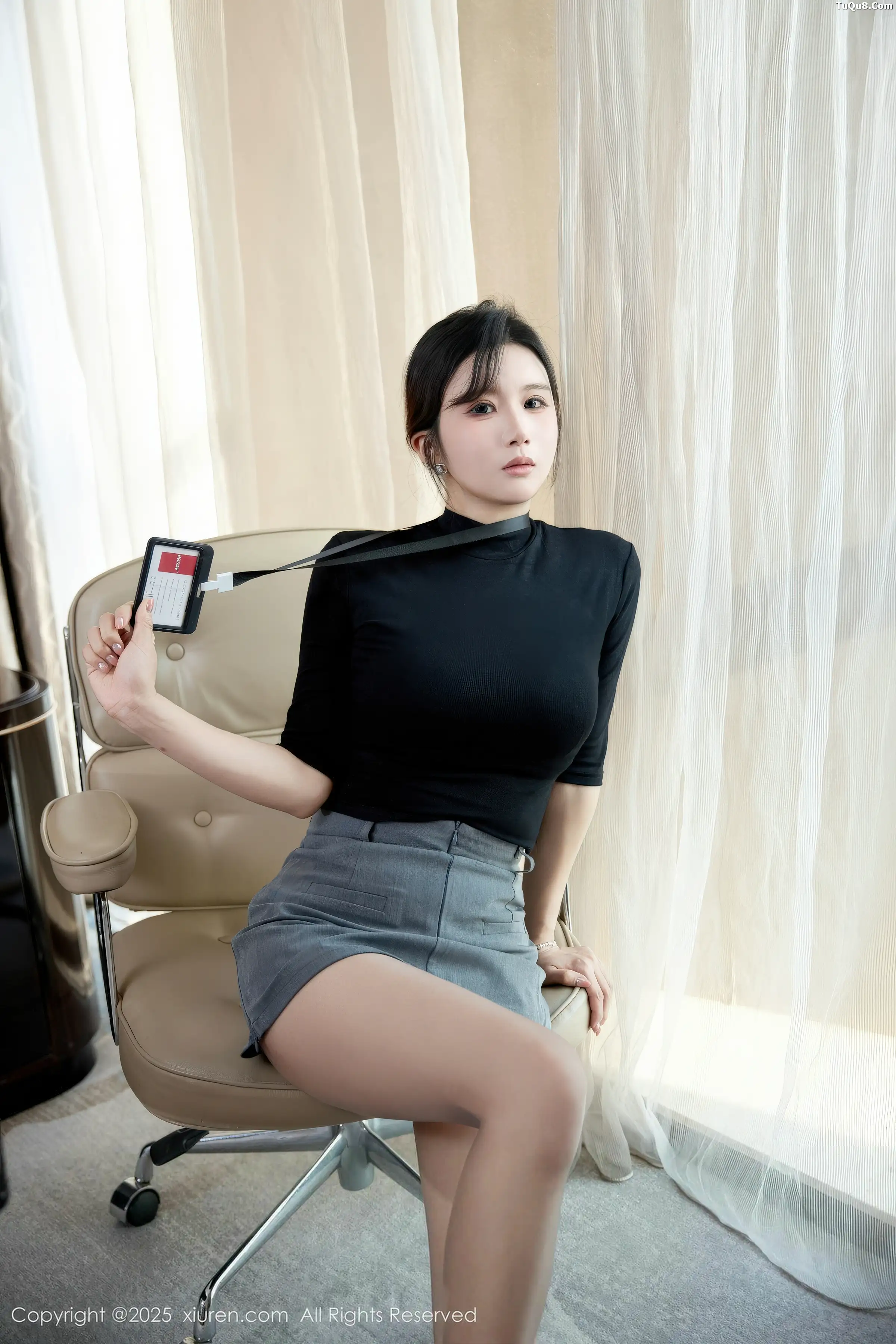 秀人集.com_[XiuRen秀人网]No.11130_模特小肉肉咪性感OL服饰露黑色蕾丝内衣秀凹凸身材撩人诱惑写真71P