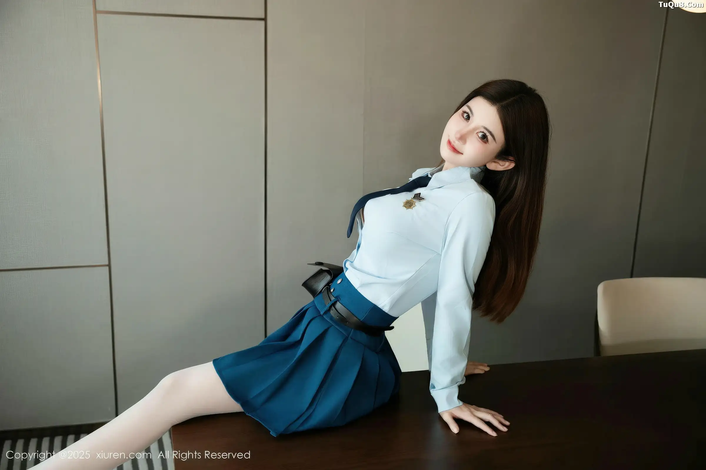 秀人集.com_[XiuRen秀人网]No.11141_模特苏甜橙子性感JK制服短裙配白色丝袜秀凹凸身材撩人诱惑写真50P