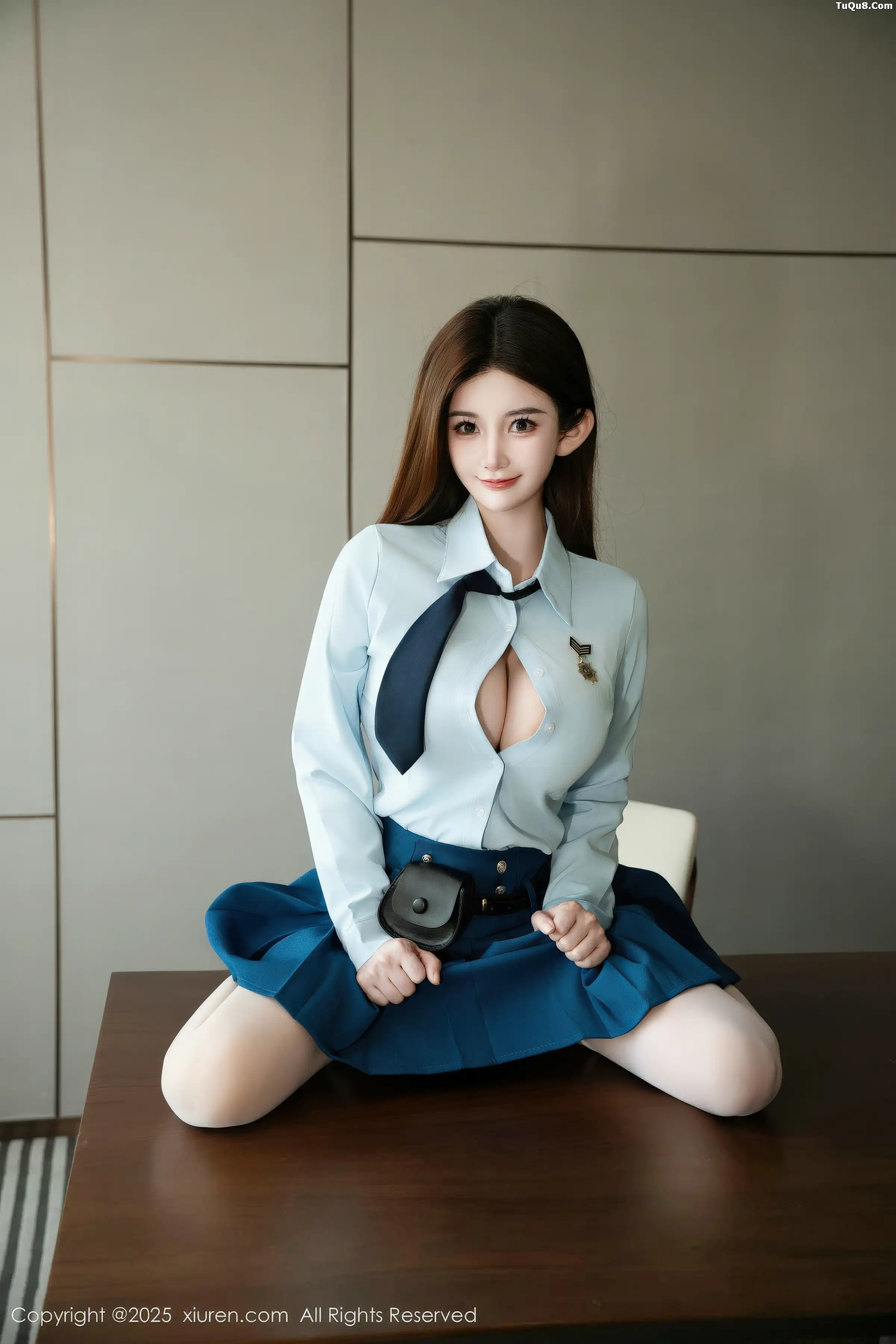 秀人集.com_[XiuRen秀人网]No.11141_模特苏甜橙子性感JK制服短裙配白色丝袜秀凹凸身材撩人诱惑写真50P