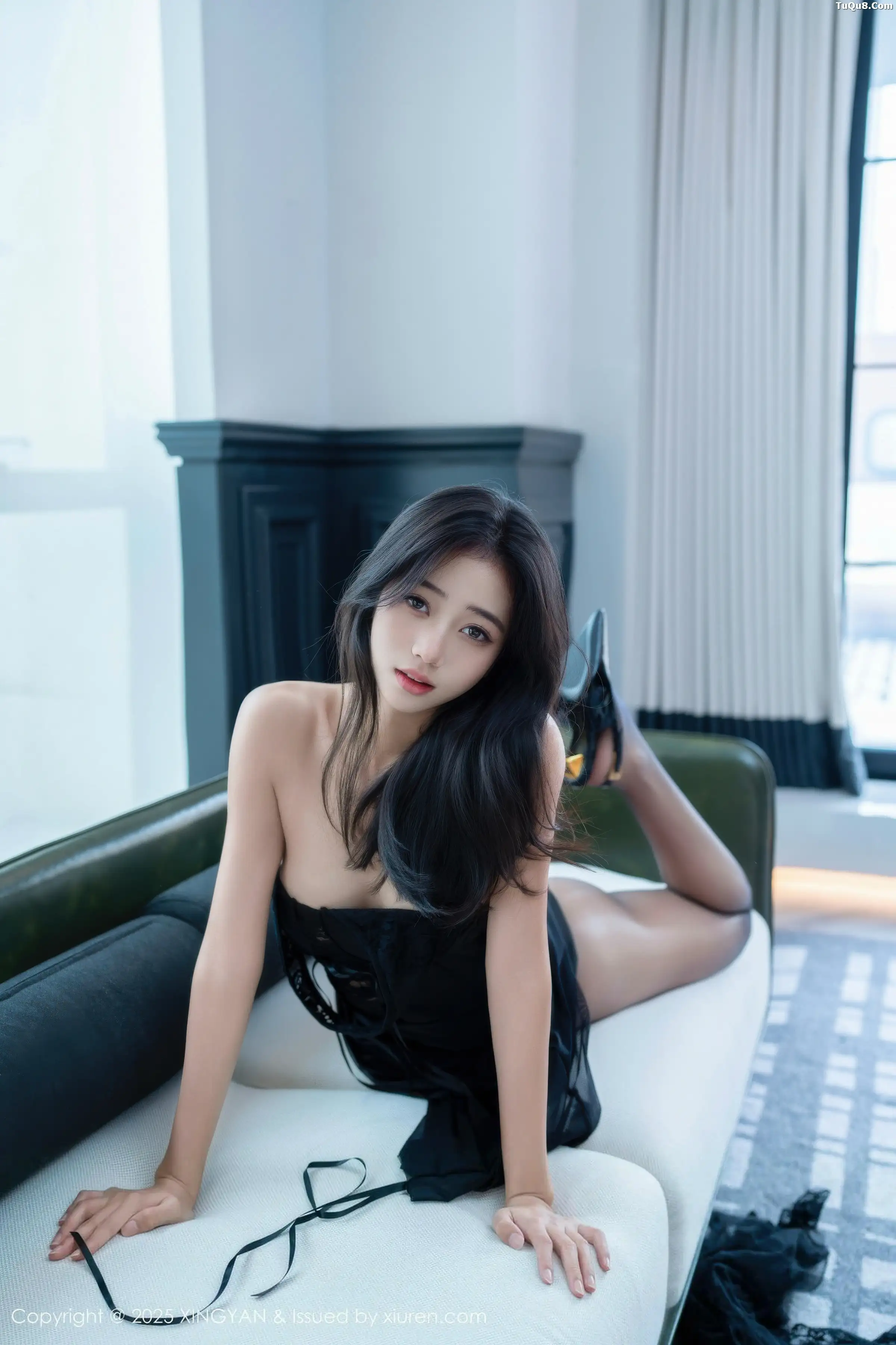 秀人集.com_[XINGYAN星颜社]VOL.451_模特时安安性感黑色连衣裙配超薄无内黑丝秀柔美身姿诱惑写真76P