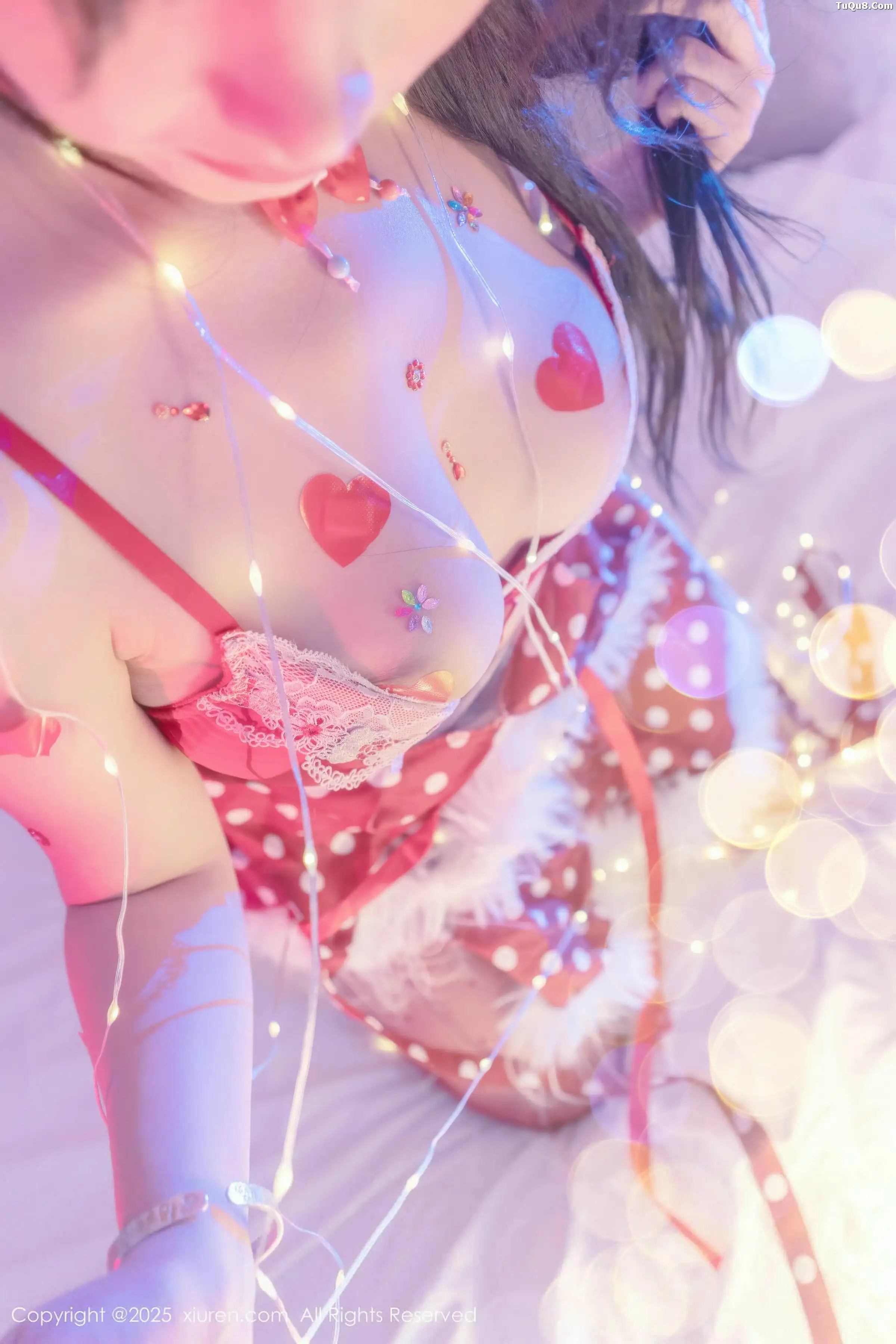 秀人集.com_[XiuRen秀人网]No.11154_模特汐汐爱吃草莓性感红色情趣内衣配红丝吊袜秀惹火身材诱惑写真78P
